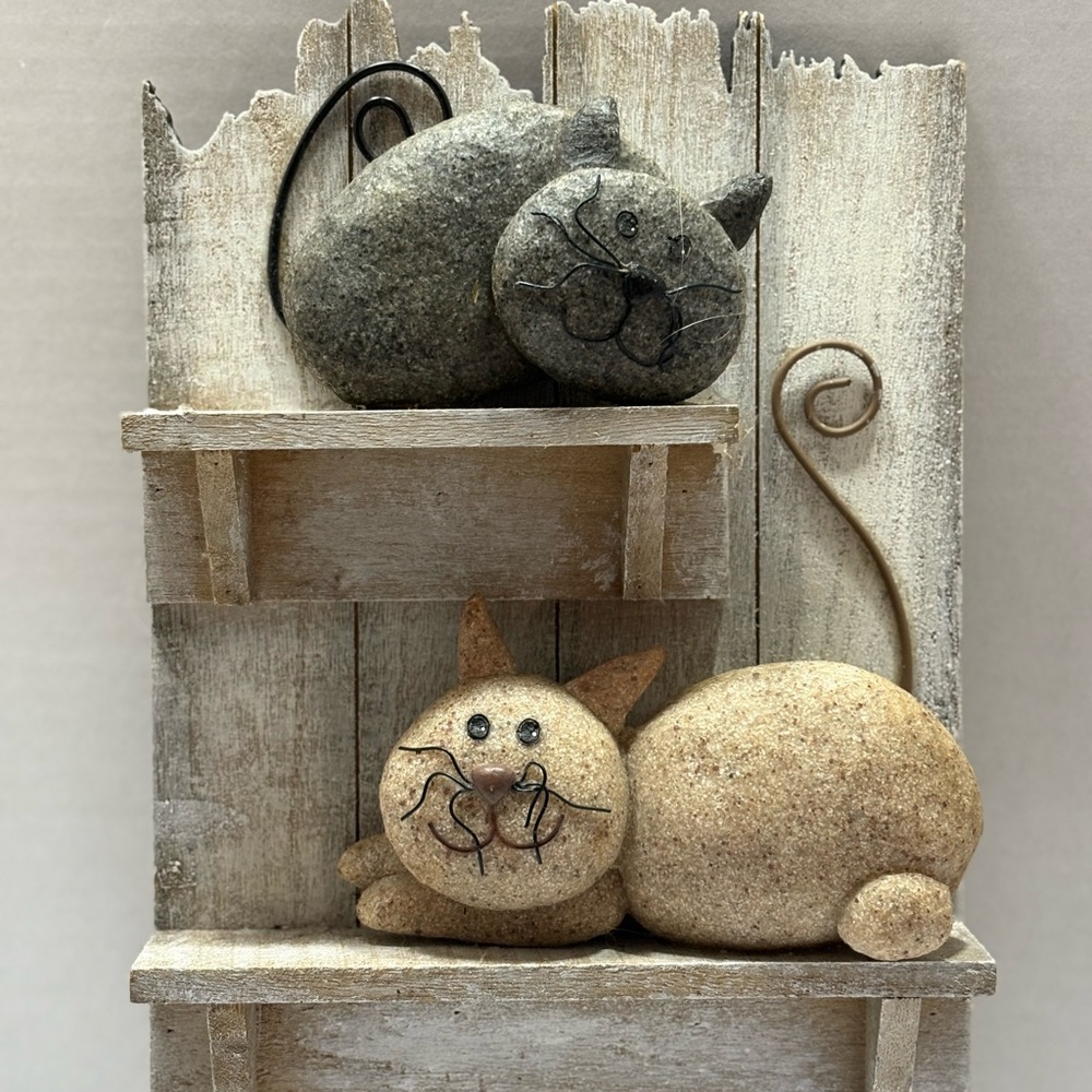 River Stone Cats On. Wall Shelf decor - Picture 2 of 9